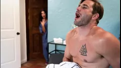 Reproducir Capturado Jerking: Masseuse ofrece un final feliz