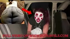 Reproduzir Redhead Milf fica estampado em esperma enquanto estiver vestido como um palhaço