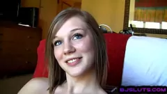 Jouer La ragazza amatoriale del 19yo dà un pompino di Pov intenso con discorsi sporchi