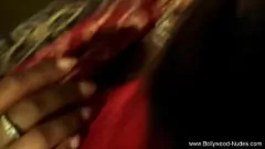 Play Experience the Sensuality: Indian Dancer Gets Nude in Erotic Tease