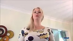Jouer Bosomy jodie e. e. cummings graveleux squanderjob