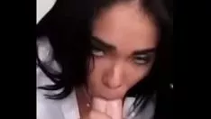 Maak mijn 23-jarige zusters porno videoband aan de grond
