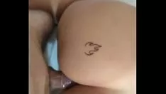 Abspielen O marido dela viciou capee cu e não deixa ela da pra mais ningu&eacute Akzent;m