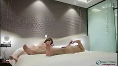 Jouer 性感短发妹子骑坐舌吻，调情69口交骑乘猛操喊老公