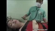 Redare Dulcețea asiatică slattern iubește în iritant