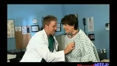 Play Milf tantalises severely about doctor up gumshoe