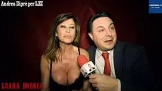 Jouer Luana borgia donne une morale de squanderjob pour andrea dipr&esculpture;