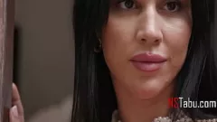 تشغيل المثيرة صغيرتي سحاقيات ديمي هوكس وكويني الساتين - اللسان وخز كس لعق والإشارة بالإصبع